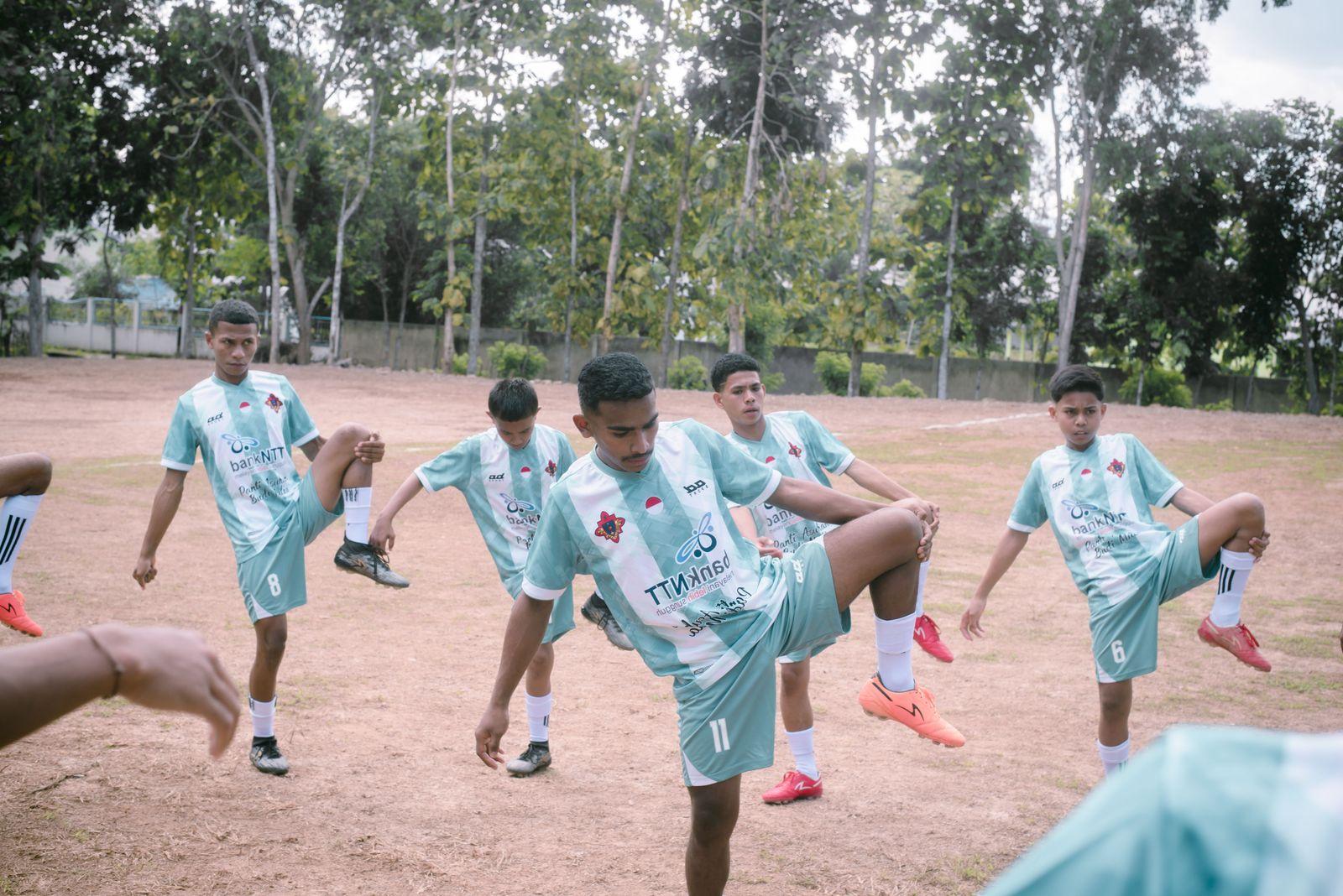 Pemanasan sebelum bertanding