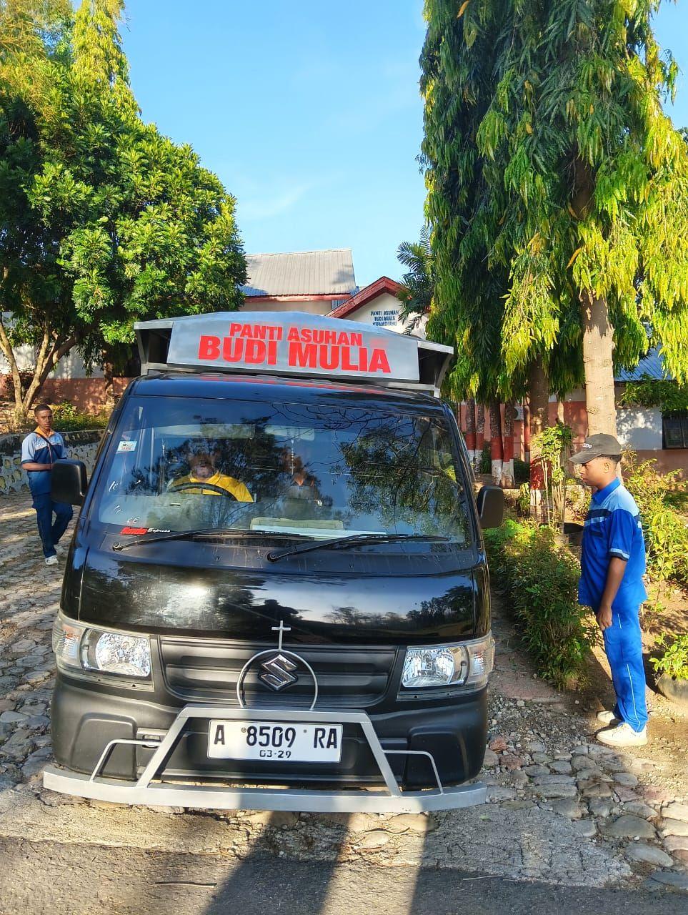 Kendaraan operasional Panti Asuhan Budi Mulia
